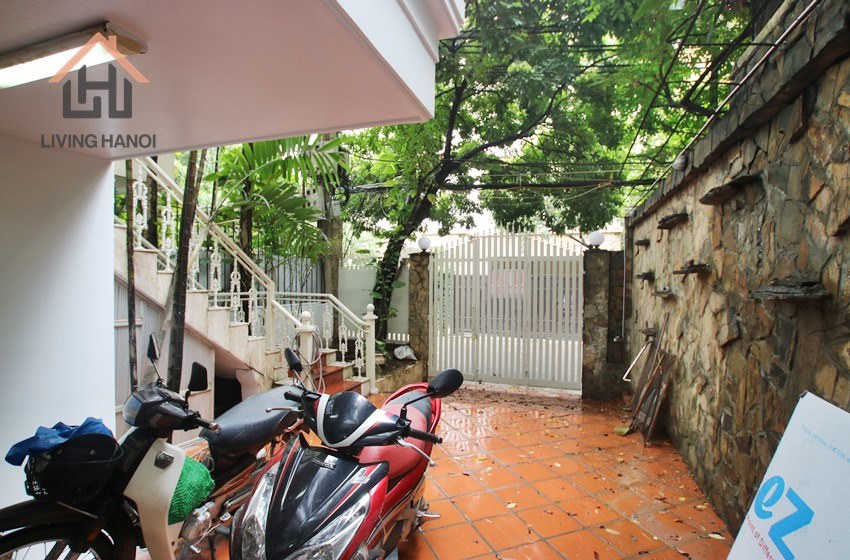 Spacious and gorgegous 4 bedroom house for lease in Tay Ho district, Hanoi Spacious and gorgegous 4 bedroom house for lease in Tay Ho district, Hanoi