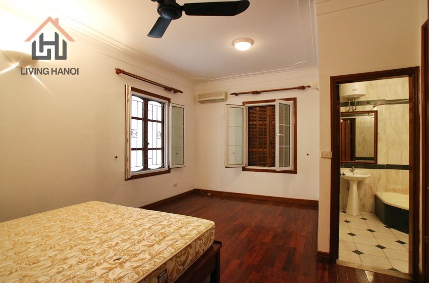 Spacious and gorgegous 4 bedroom house for lease in Tay Ho district, Hanoi Spacious and gorgegous 4 bedroom house for lease in Tay Ho district, Hanoi