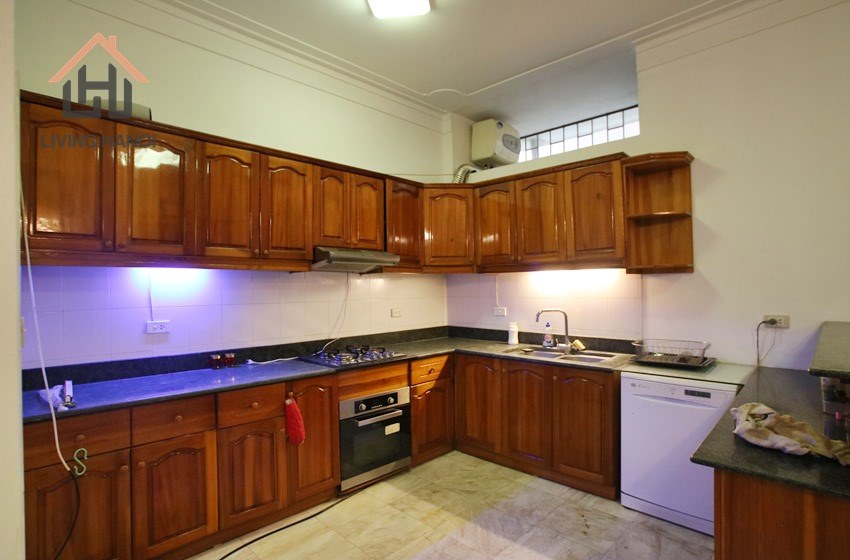 Spacious and gorgegous 4 bedroom house for lease in Tay Ho district, Hanoi Spacious and gorgegous 4 bedroom house for lease in Tay Ho district, Hanoi