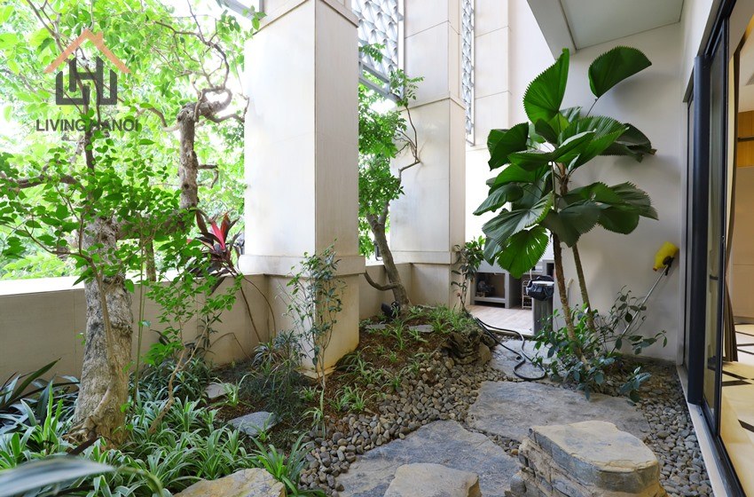 Spacious and modern triplex apartment for rent in Tay Ho, Hanoi Spacious and modern triplex apartment for rent in Tay Ho, Hanoi