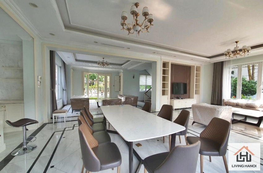 Spacious house with 5 bedrooms for rent in Vinhomes Riverside, Hanoi Spacious house with 5 bedrooms for rent in Vinhomes Riverside, Hanoi