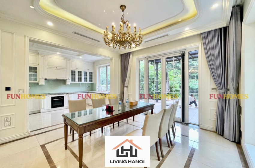 Spacious house with big yard in Vinhomes Riverside, Long Bien, Hanoi Spacious house with big yard in Vinhomes Riverside, Long Bien, Hanoi