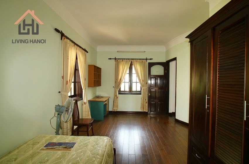 Spacious house with green view for rent in Tay Ho, Hanoi Spacious house with green view for rent in Tay Ho, Hanoi