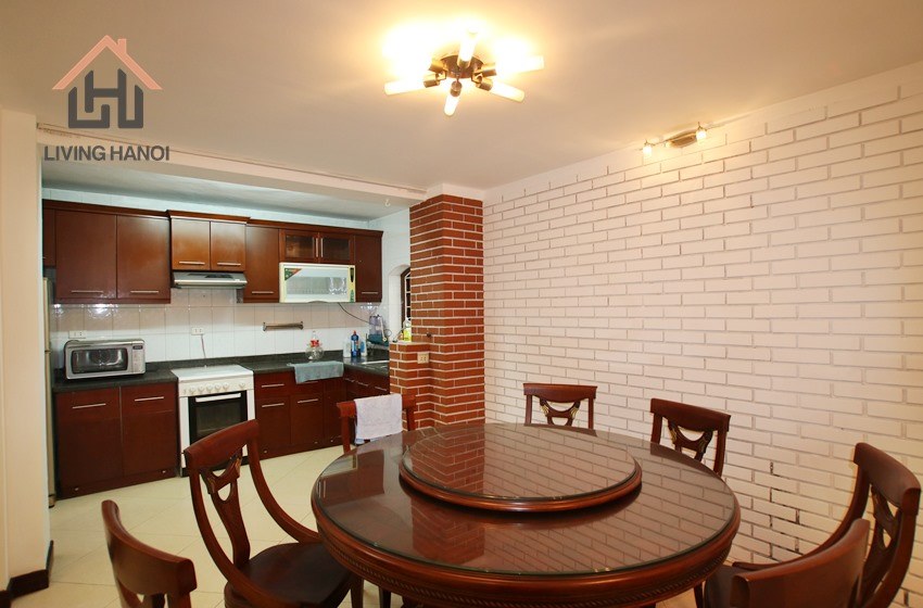 Spacious house with green view for rent in Tay Ho, Hanoi Spacious house with green view for rent in Tay Ho, Hanoi