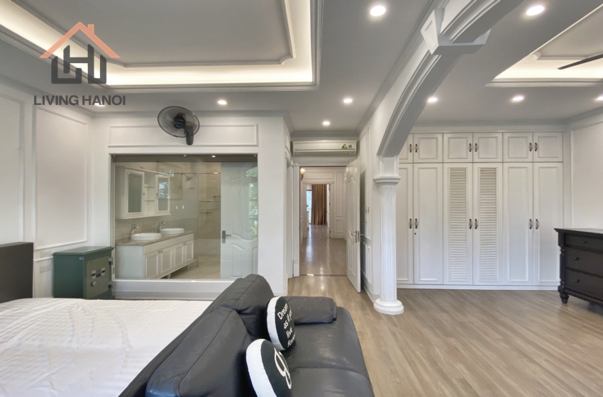 Spacious vila for rent in Vinhomes Harmony, Hanoi Spacious vila for rent in Vinhomes Harmony, Hanoi