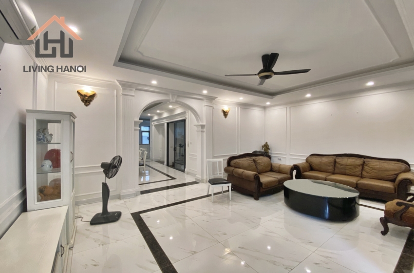 Spacious vila for rent in Vinhomes Harmony, Hanoi Spacious vila for rent in Vinhomes Harmony, Hanoi