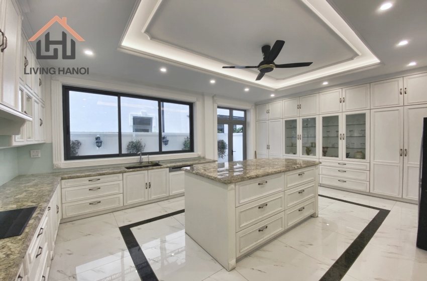 Spacious vila for rent in Vinhomes Harmony, Hanoi Spacious vila for rent in Vinhomes Harmony, Hanoi