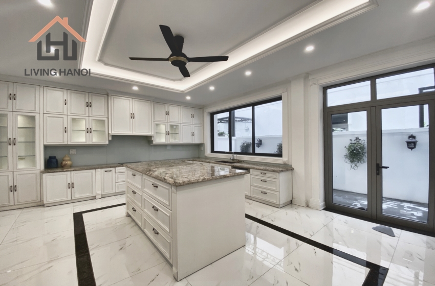 Spacious vila for rent in Vinhomes Harmony, Hanoi Spacious vila for rent in Vinhomes Harmony, Hanoi