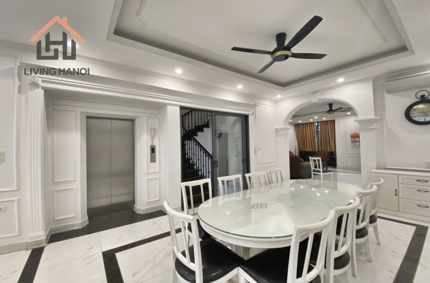 Spacious vila for rent in Vinhomes Harmony, Hanoi Spacious vila for rent in Vinhomes Harmony, Hanoi