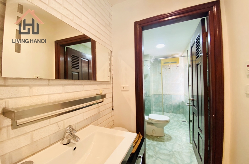 Stunning Full Furnished 4 bedroom house in Tay Ho, Hanoi. Stunning Full Furnished 4 bedroom house in Tay Ho, Hanoi.
