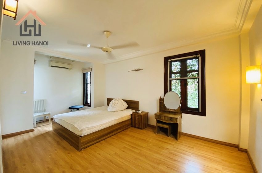 Stunning Full Furnished 4 bedroom house in Tay Ho, Hanoi. Stunning Full Furnished 4 bedroom house in Tay Ho, Hanoi.