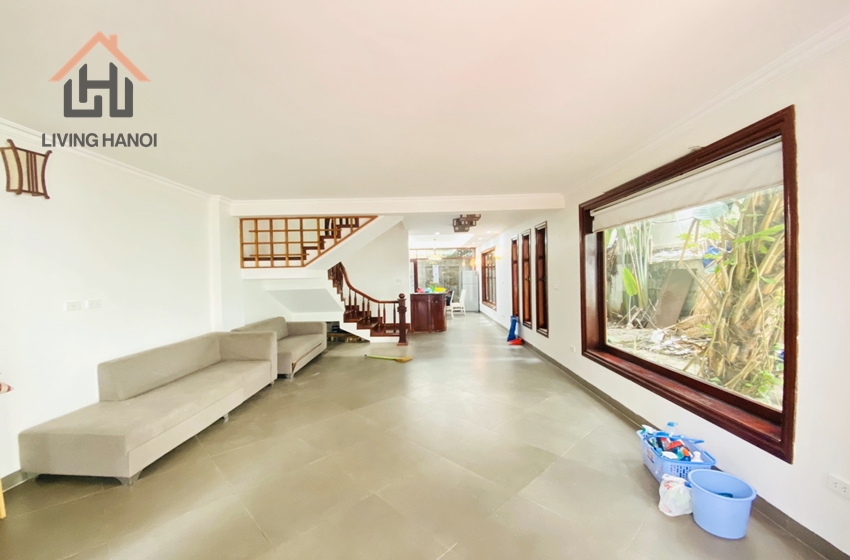 Stunning Full Furnished 4 bedroom house in Tay Ho, Hanoi. Stunning Full Furnished 4 bedroom house in Tay Ho, Hanoi.