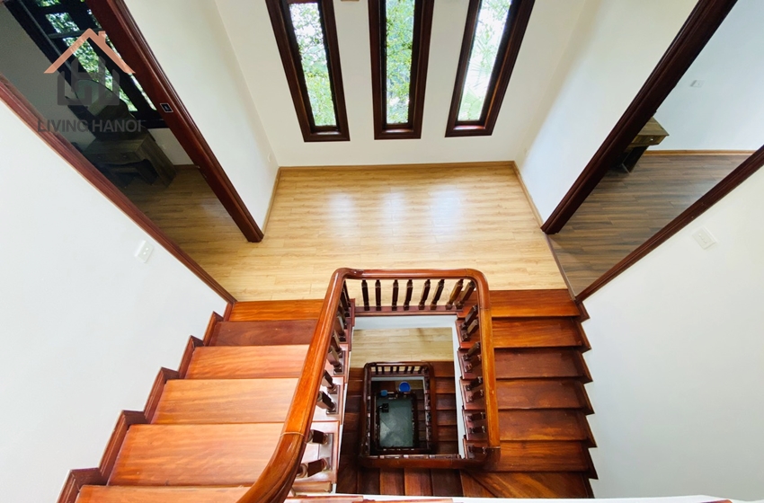 Stunning Full Furnished 4 bedroom house in Tay Ho, Hanoi. Stunning Full Furnished 4 bedroom house in Tay Ho, Hanoi.