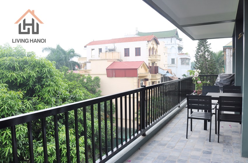 Super bright 04 apartment with big balcony for rent in Tay Ho, Hanoi Super bright 04 apartment with big balcony for rent in Tay Ho, Hanoi