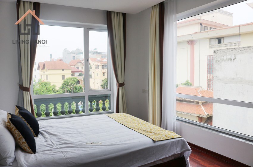Super bright 04 apartment with big balcony for rent in Tay Ho, Hanoi Super bright 04 apartment with big balcony for rent in Tay Ho, Hanoi