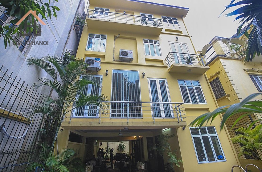 Swimming pool villa for rent in Tay Ho, Hanoi Swimming pool villa for rent in Tay Ho, Hanoi
