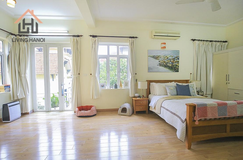 Swimming pool villa for rent in Tay Ho, Hanoi Swimming pool villa for rent in Tay Ho, Hanoi