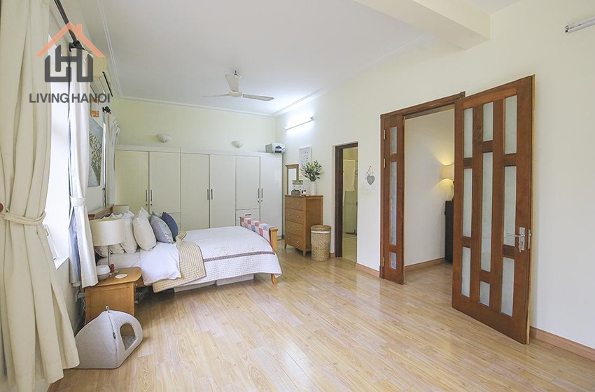 Swimming pool villa for rent in Tay Ho, Hanoi Swimming pool villa for rent in Tay Ho, Hanoi