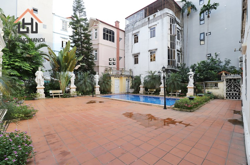 Swimming pool villa with garden for rent in Au Co, Tay Ho, Hanoi Swimming pool villa with garden for rent in Au Co, Tay Ho, Hanoi