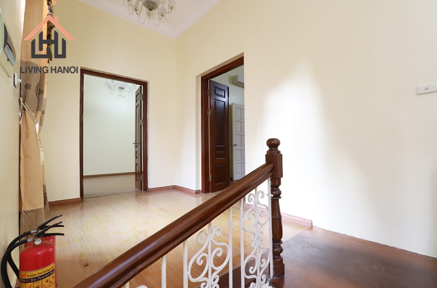 Swimming pool villa with garden for rent in Au Co, Tay Ho, Hanoi Swimming pool villa with garden for rent in Au Co, Tay Ho, Hanoi