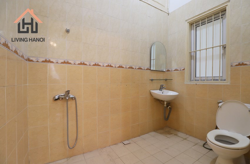 Swimming pool villa with garden for rent in Au Co, Tay Ho, Hanoi Swimming pool villa with garden for rent in Au Co, Tay Ho, Hanoi