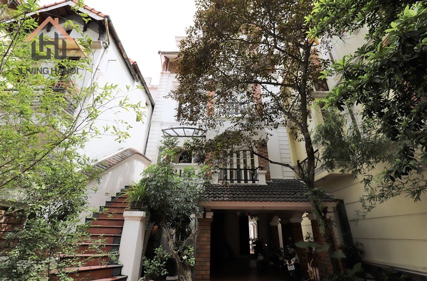 Swimming pool villa with garden for rent in To Ngoc Van, Tay Ho, Hanoi Swimming pool villa with garden for rent in To Ngoc Van, Tay Ho, Hanoi