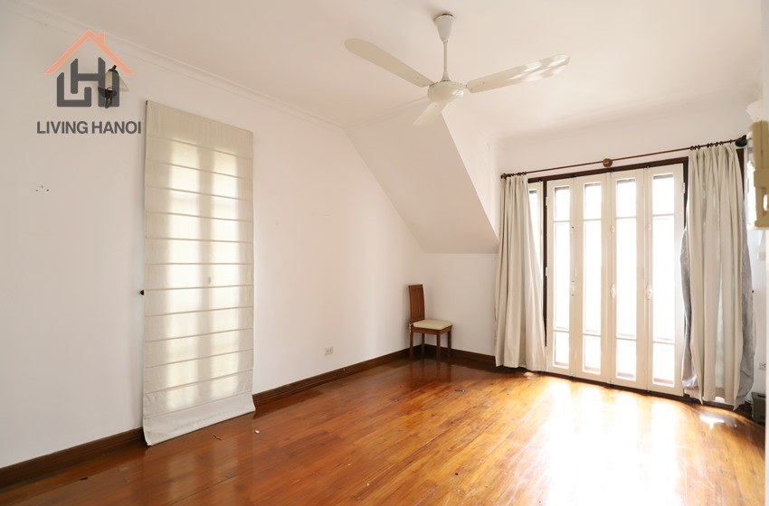 Swimming pool villa with garden for rent in To Ngoc Van, Tay Ho, Hanoi Swimming pool villa with garden for rent in To Ngoc Van, Tay Ho, Hanoi