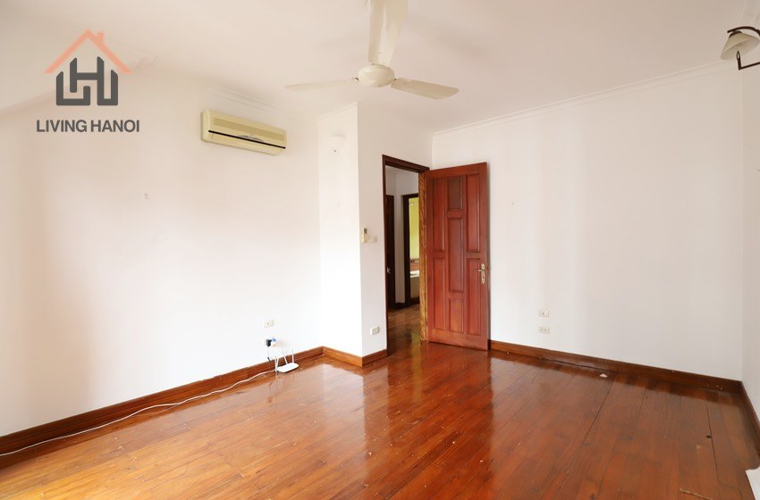 Swimming pool villa with garden for rent in To Ngoc Van, Tay Ho, Hanoi Swimming pool villa with garden for rent in To Ngoc Van, Tay Ho, Hanoi