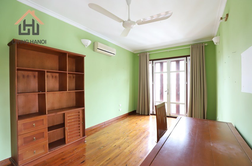 Swimming pool villa with garden for rent in To Ngoc Van, Tay Ho, Hanoi Swimming pool villa with garden for rent in To Ngoc Van, Tay Ho, Hanoi