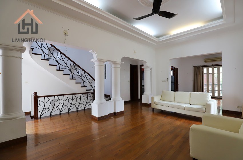 Swimming pool villa with garden for rent in To Ngoc Van, Tay Ho, Hanoi Swimming pool villa with garden for rent in To Ngoc Van, Tay Ho, Hanoi