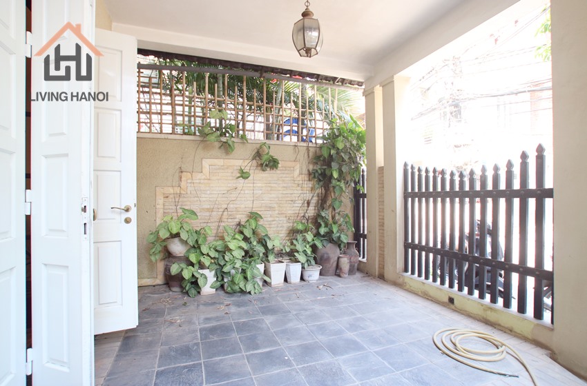 TAY HO – 04 bedrooms house with sauna available for rent TAY HO – 04 bedrooms house with sauna available for rent
