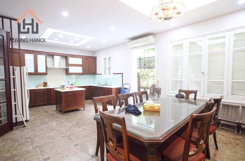 TAY HO – 04 bedrooms house with sauna available for rent TAY HO – 04 bedrooms house with sauna available for rent