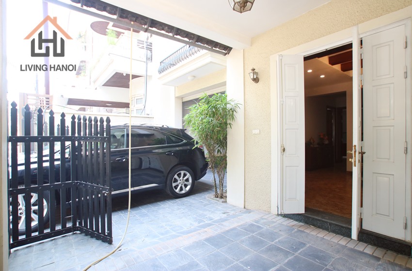 TAY HO – 04 bedrooms house with sauna available for rent TAY HO – 04 bedrooms house with sauna available for rent