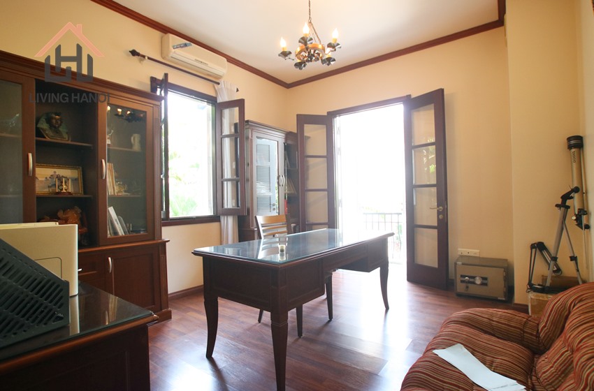 TAY HO – 04 bedrooms house with sauna available for rent TAY HO – 04 bedrooms house with sauna available for rent