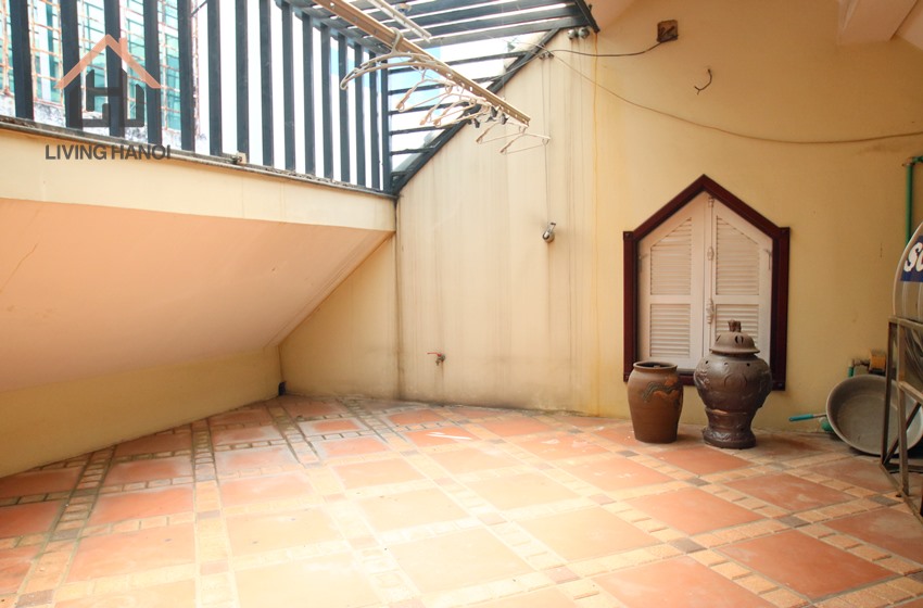 TAY HO – 04 bedrooms house with sauna available for rent TAY HO – 04 bedrooms house with sauna available for rent