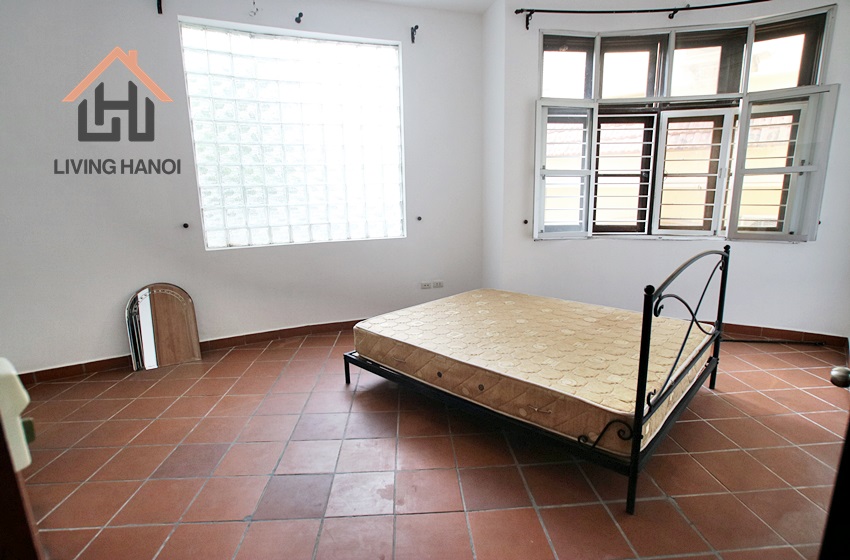 TAY HO – 04 bedrooms villa with terrace and swimming pool for rent TAY HO – 04 bedrooms villa with terrace and swimming pool for rent