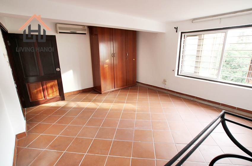 TAY HO – 04 bedrooms villa with terrace and swimming pool for rent TAY HO – 04 bedrooms villa with terrace and swimming pool for rent