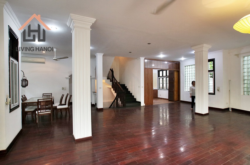 TAY HO – 04 bedrooms villa with terrace and swimming pool for rent TAY HO – 04 bedrooms villa with terrace and swimming pool for rent