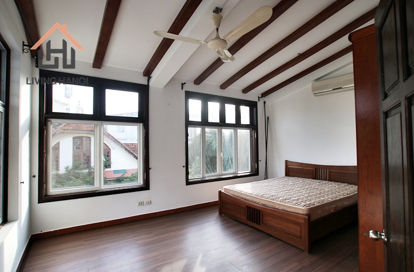TAY HO – 04 bedrooms villa with terrace and swimming pool for rent TAY HO – 04 bedrooms villa with terrace and swimming pool for rent