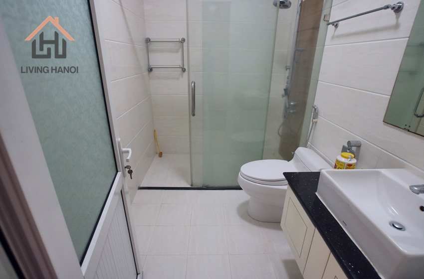 TAY HO – Affordable 05 bedrooms house available for rent TAY HO – Affordable 05 bedrooms house available for rent
