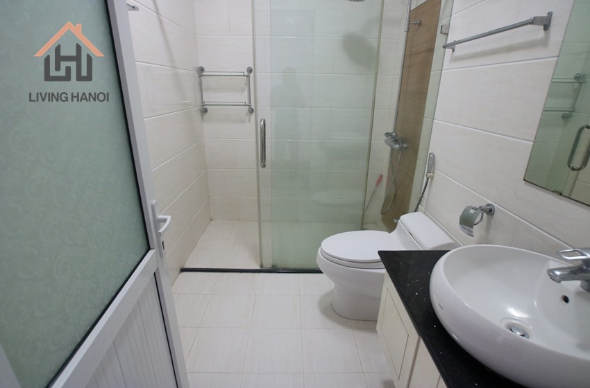 TAY HO – Affordable 05 bedrooms house available for rent TAY HO – Affordable 05 bedrooms house available for rent
