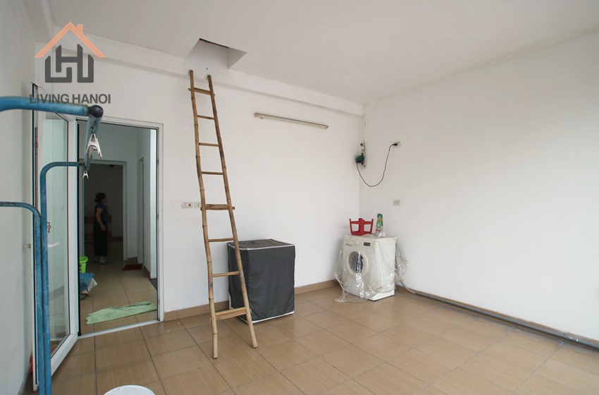 TAY HO – Affordable 05 bedrooms house available for rent TAY HO – Affordable 05 bedrooms house available for rent