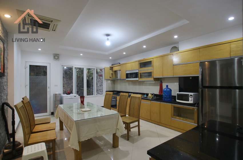 TAY HO – Affordable 05 bedrooms house available for rent TAY HO – Affordable 05 bedrooms house available for rent