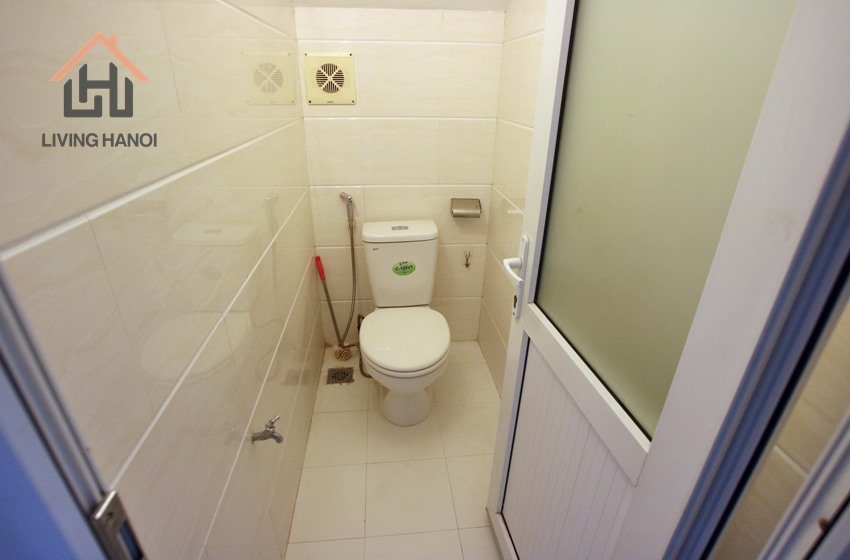 TAY HO – Affordable 05 bedrooms house available for rent TAY HO – Affordable 05 bedrooms house available for rent