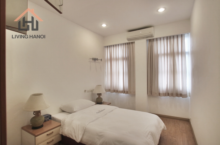 Three bedroom apartment with swimming pool for rent in Tay Ho, Hanoi. Three bedroom apartment with swimming pool for rent in Tay Ho, Hanoi.