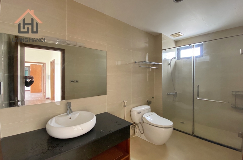 Unfurnished villa with 5 Bedroom in Q area, Ciputra, Hanoi Unfurnished villa with 5 Bedroom in Q area, Ciputra, Hanoi