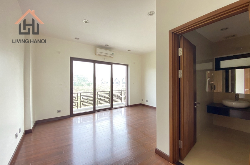 Unfurnished villa with 5 Bedroom in Q area, Ciputra, Hanoi Unfurnished villa with 5 Bedroom in Q area, Ciputra, Hanoi