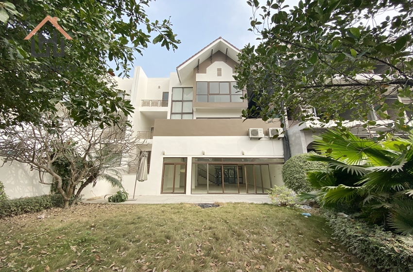 Unfurnished villa with 5 Bedroom in Q area, Ciputra, Hanoi Unfurnished villa with 5 Bedroom in Q area, Ciputra, Hanoi