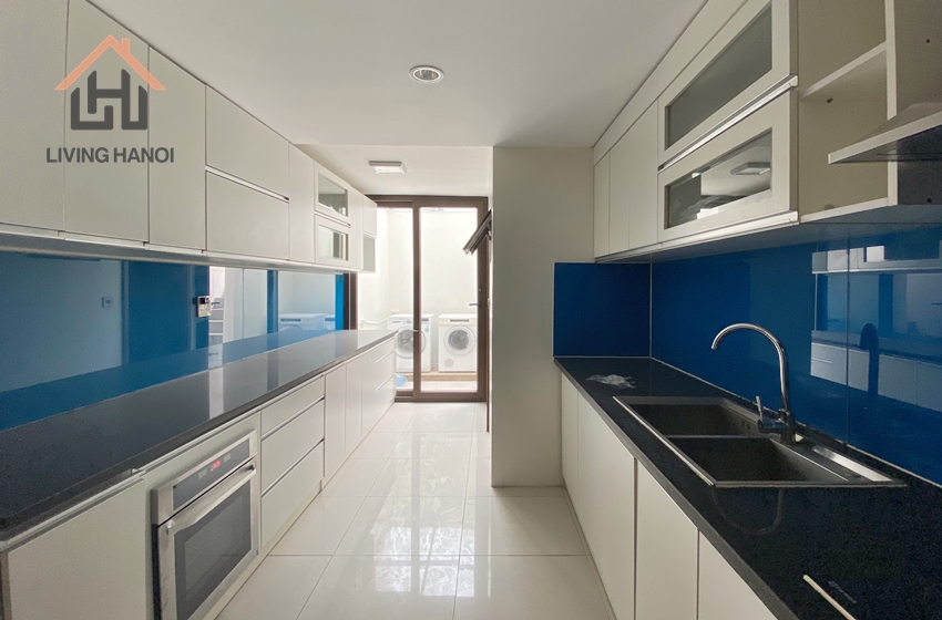 Unfurnished villa with 5 Bedroom in Q area, Ciputra, Hanoi Unfurnished villa with 5 Bedroom in Q area, Ciputra, Hanoi