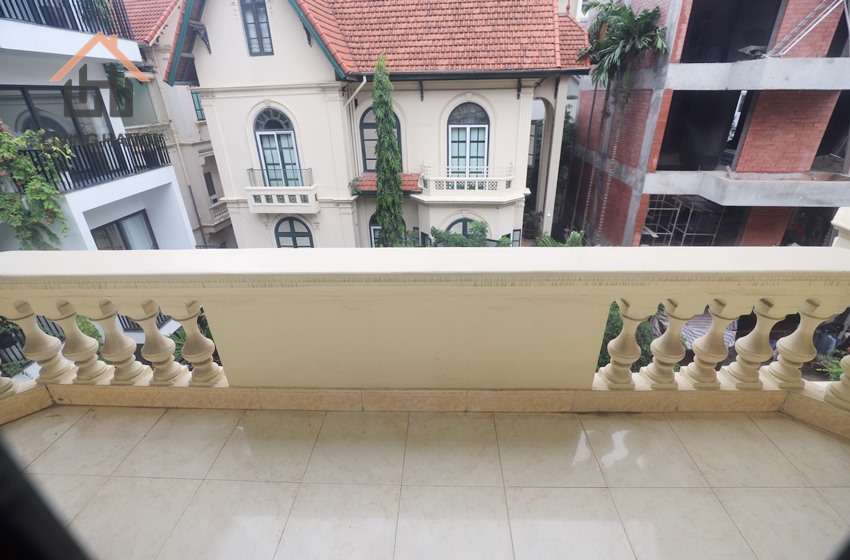 Villa with 5 bedroom and swimming pool for rent in Tay Ho, Ha Noi Villa with 5 bedroom and swimming pool for rent in Tay Ho, Ha Noi